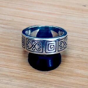 $52  Brighton Sterling Silver Estate Ring  Size 6  Hallmarked
